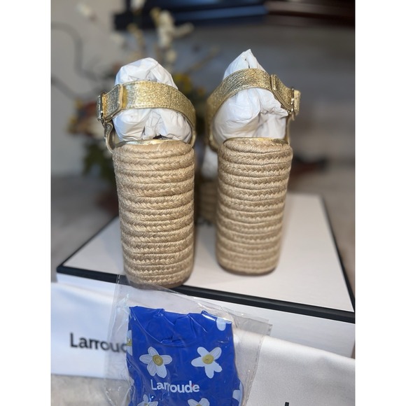 Larroude Milan Espadrille Wedge Platform Gold Metallic Size 10 NIB! - Picture 6 of 8